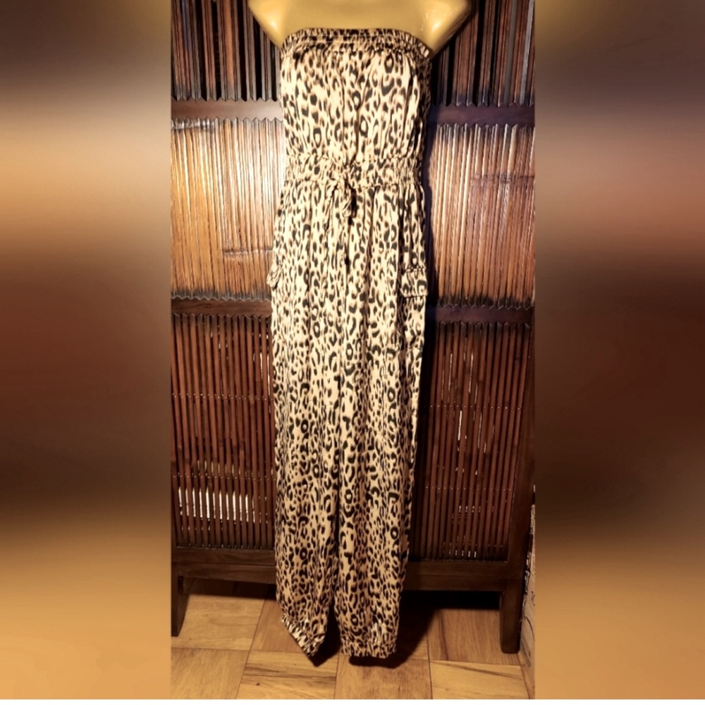 Forever 21 leopard print sleeveless jumpsuit sz L